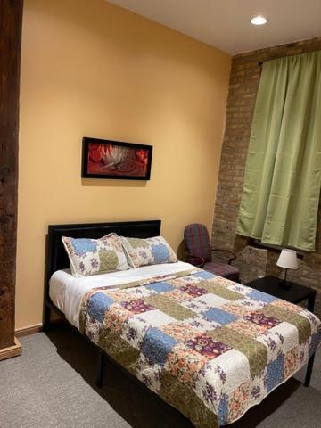 Hotel Bnb 2 シカゴ エクステリア 写真